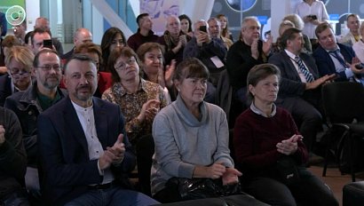 Археологи со всей страны обсудили памятники Алтая в Новосибирске