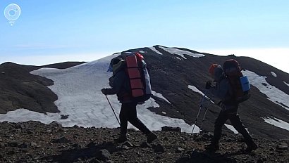 Сибирские геологи побывали в экспедиции на курильском острове Парамушир