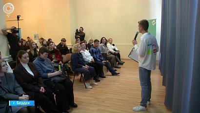 Школьники и студенты решают социальные задачи на уникальном хакатоне