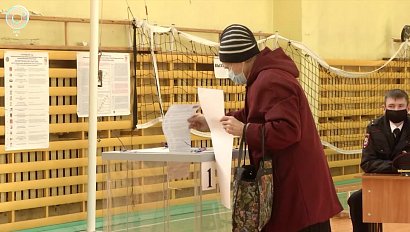 В избиркоме посчитали голоса на выборах в Госдуму. Какие партии преодолели пятипроцентный барьер?