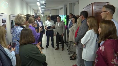 Выставка в Новосибирске показала восстановление Донбасса