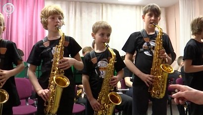 Детский эстрадно-духовой оркестр "Квинто-Brass" отмечает 20-летие