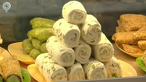 Россияне готовятся к Новому году: что подарить близким?