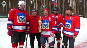 В Завьяловском интернате провели первый хоккейный матч на новой площадке