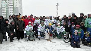 В Новосибирске прошёл турнир по хоккею с мячом в память о Владимире Агафонове