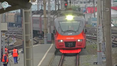 Новосибирских железнодорожников поздравили с 20-летием РЖД