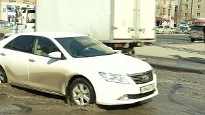 Новосибирские дорожники не справляются с весенними работами