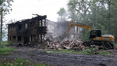 Снос старых бараков в Новосибирске: как это происходит