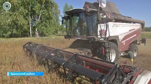 Молодые механизаторы вливаются в работу на полях Здвинского района