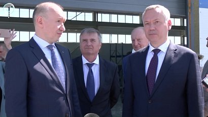 Губернатор Андрей Травников анонсировал строительство дома для врачей в Линёво