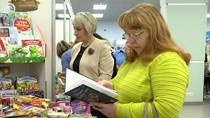 Классики и молодые авторы обсуждают литературу и новые тенденции на фестивале в Новосибирске