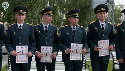 Молодые лейтенанты МЧС начали службу в Новосибирской области