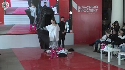 Начинающие модельеры представили свои коллекции в Новосибирске
