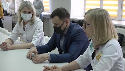 Новосибирские волонтёры оказывают поддержку медикам