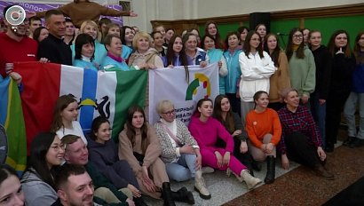 Новосибирские волонтёры отправились на Всемирный фестиваль молодёжи в Сочи
