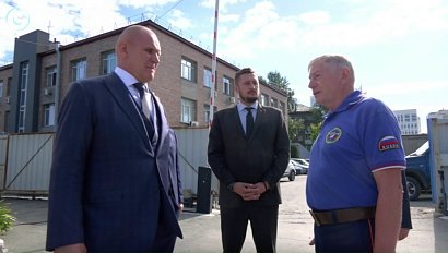 Александр Карелин провёл встречу с новосибирскими спасателями