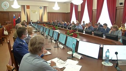 Депутаты Заксобрания Новосибирской области расширяют возможности использования семейного капитала