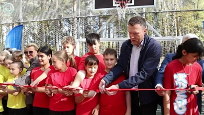 В Бердске открыли новую спортивную площадку для детей
