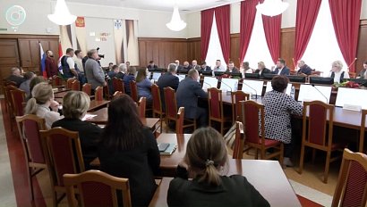 Депутаты Новосибирской области обсуждают выделение земли льготникам