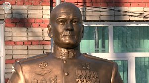 В Новосибирске открыли бюст дважды Герою России Михаилу Гудкову
