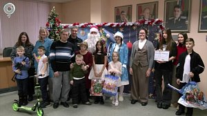 Судебные приставы исполнили мечты детей