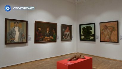 Погружение в мир женских образов: выставка «Героини будней» открылась в Новосибирске