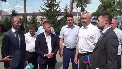 Губернатор Андрей Травников посетил Здвинск и определил первоочередные задачи