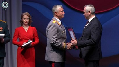 Губернатор Новосибирской области поздравил сотрудников Следственного комитета с юбилеем ведомства