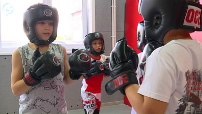 В микрорайоне Дивногорский открылся центр для занятий спортом и танцами