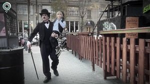 Неожиданная встреча: Чарли Чаплин, Трамп и Сталин на улицах Новосибирска