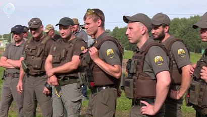 Инкассаторы Сбера соревнуются на полигоне военного училища