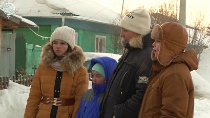 Многодетная семья из Новосибирска осталась на улице после пожара | Новости ОТС | 09.01.2021