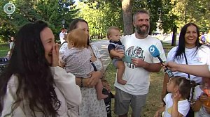 Всероссийский парад семей прошёл в Нарымском сквере
