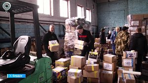 Новую партию гуманитарного груза отправили в зону СВО бердские волонтёры