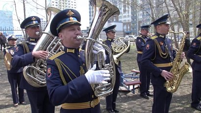 В Новосибирске начали поздравлять тех, кто ковал Победу на фронте и в тылу