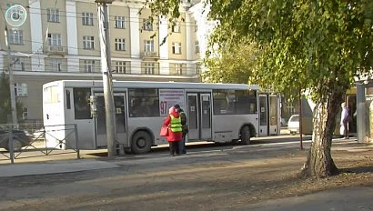 Жители Новосибирска массово жалуются на работу общественного транспорта в мегаполисе. Чем недовольны горожане?