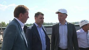 Губернатор Андрей Травников проконтролировал строительство и ремонт объектов здравоохранения