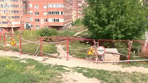 Провал грунта напугал жителей Горского микрорайона в Новосибирске