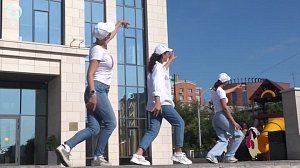 Новосибирские мамы приняли участие во Всероссийском флешмобе