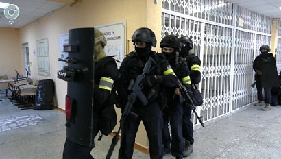 Учения по безопасности начались в новосибирских школах