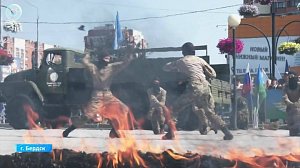 Традицию показательных выступлений возродили в Бердске в День ВДВ