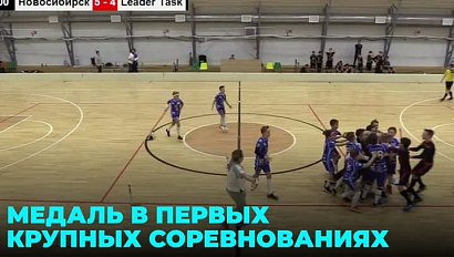 Новосибирская сборная по флорболу стала одной из лучших в стране
