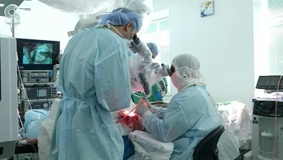Нейрохирурги Новосибирска спасли пациента с редкой опухолью мозга