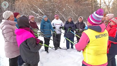 Бесплатные занятия для всех желающих научиться правилам скандинавской ходьбы проводят в Новосибирске