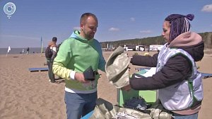Экоактивисты очистили берег Оби от мусора