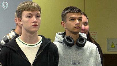 Энергетики открыли новые холлы и компьютерный класс в двух учебных заведениях