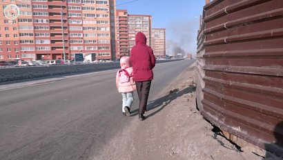 Жители Новосибирска возмущены действиями застройщика на отремонтированной магистрали