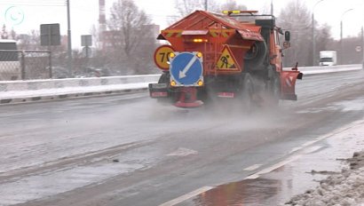Снегопад парализовал Новосибирскую область