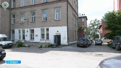 В Бердске стартовала реконструкция взрослой поликлиники
