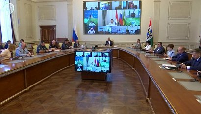 Губернатор поручил контролировать поставки топлива для аграриев